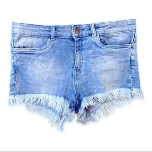 Blue Denim Shorts with Distressed Hem | Divided | Size: 6